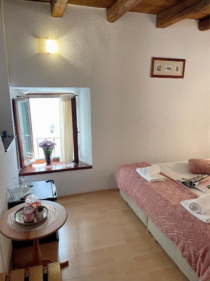 House Ivancic-Free Parking Trogir Eksteriør bilde
