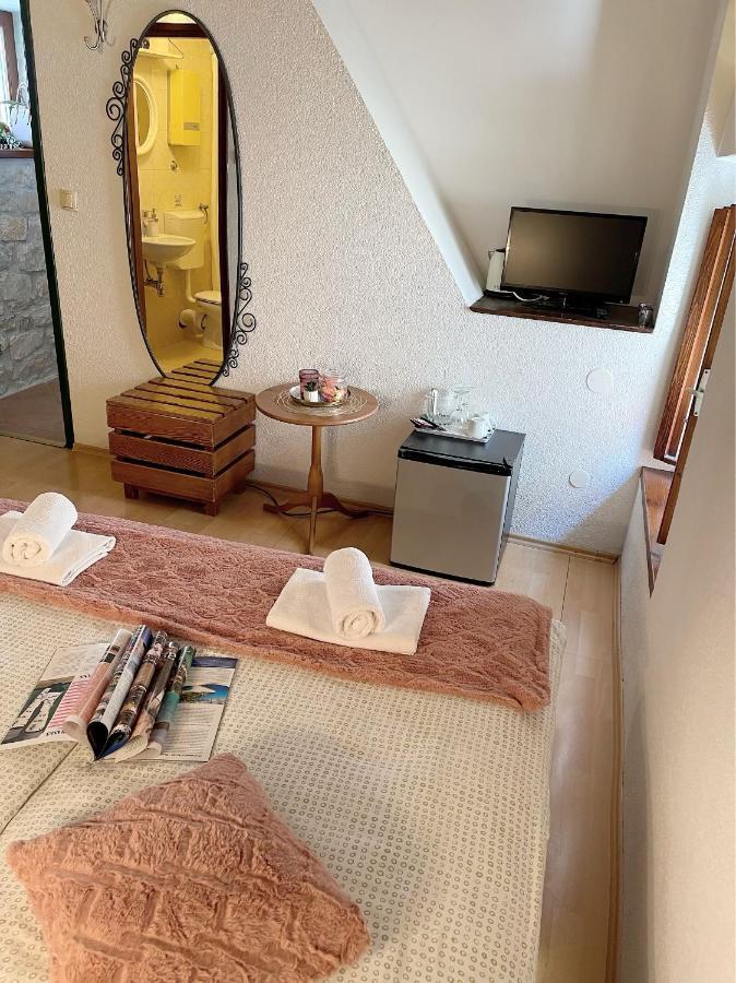 House Ivancic-Free Parking Trogir Eksteriør bilde