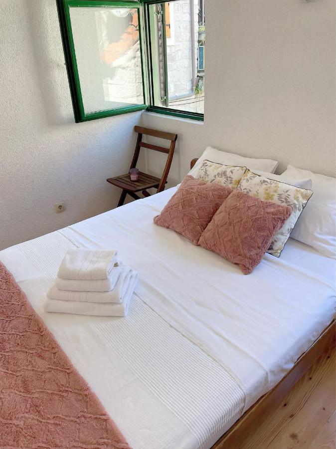House Ivancic-Free Parking Trogir Eksteriør bilde