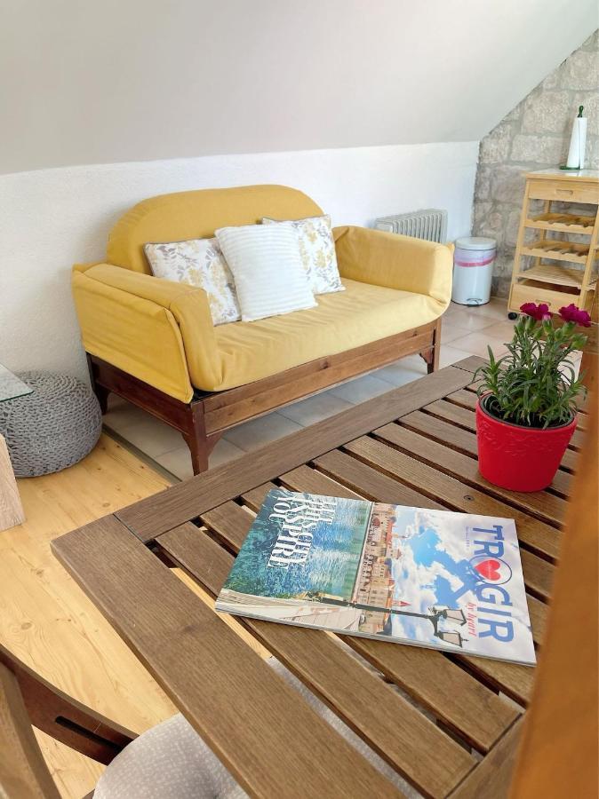 House Ivancic-Free Parking Trogir Eksteriør bilde