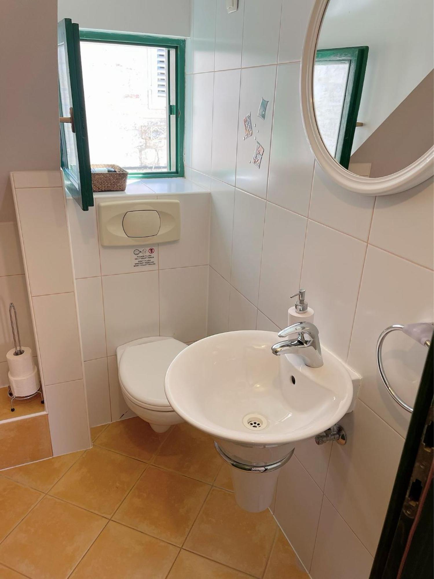 House Ivancic-Free Parking Trogir Rom bilde